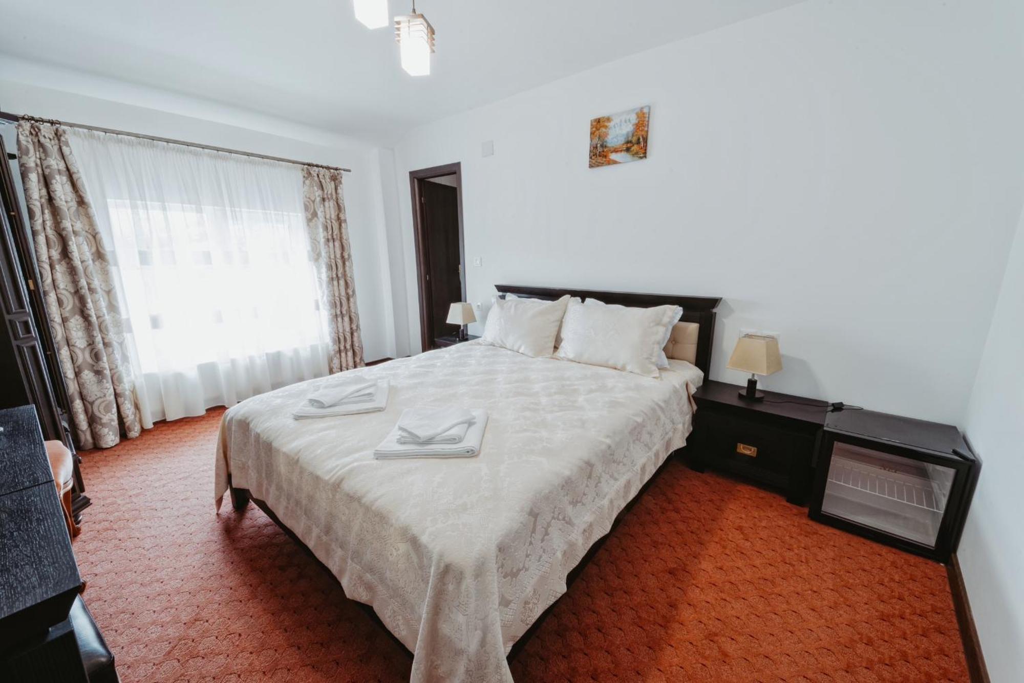 Hotel Complex Turistic Constantin Bucovina Câmpulung Moldovenesc Exteriér fotografie