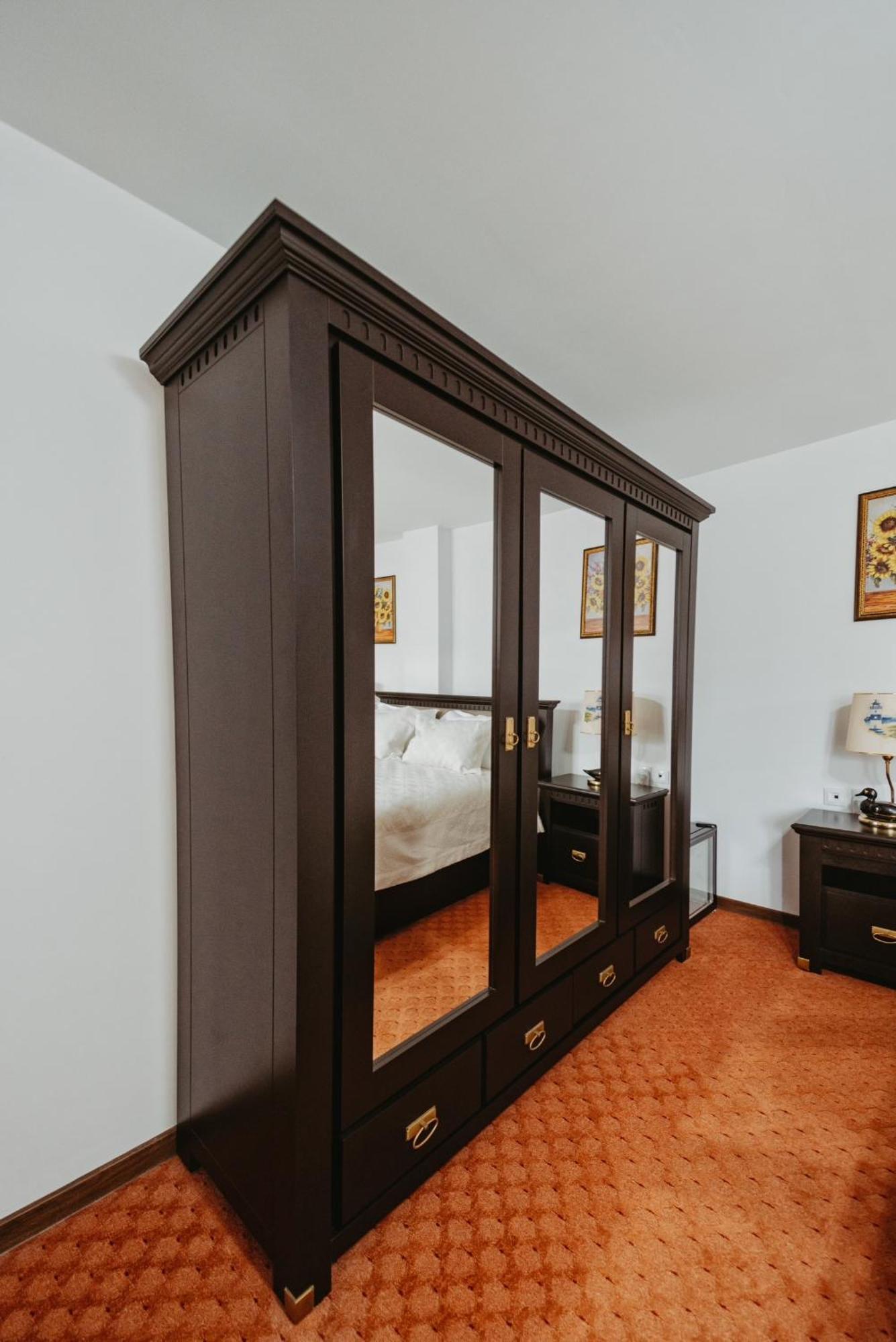 Hotel Complex Turistic Constantin Bucovina Câmpulung Moldovenesc Exteriér fotografie
